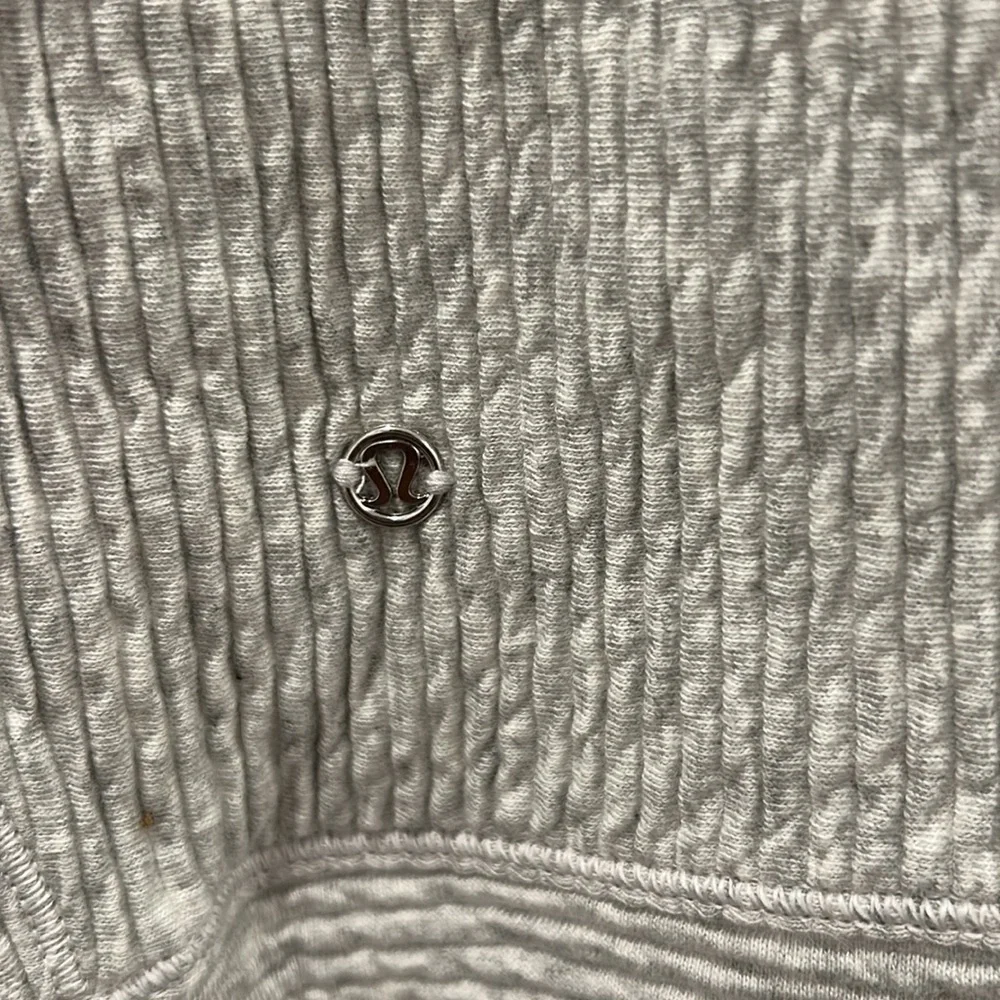 Lululemon Gray Sweater, Size XXS